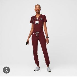 FIGS Maroon Scrub Set- Top Small, Bottoms Medium